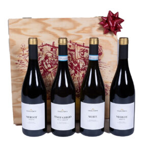 024 WINE IN WOODEN PRESENT BOX